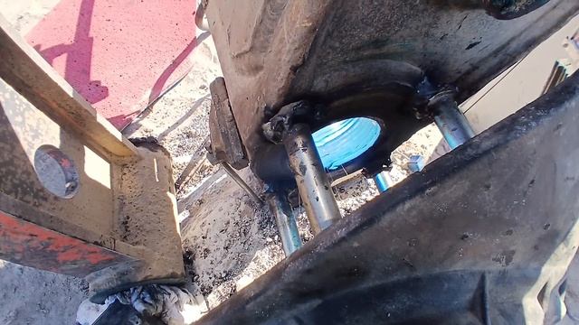 Наплавочно-расточные работы по восстановлению осевого отвеостия.