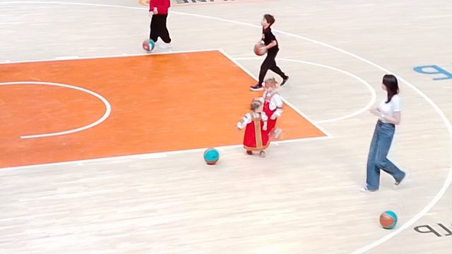 Русская народная игра баскетбол )