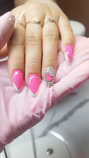 маникюр стразы красота