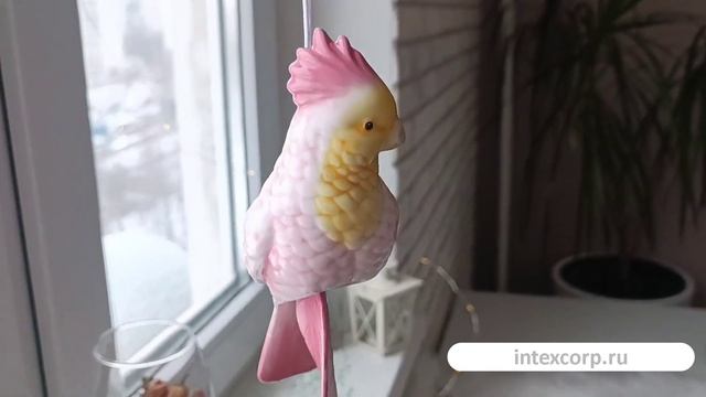 Подвесное украшение-колокольчик ПОПУГАЙ КОРЕЛЛА РОЗОВЫЙ, керамика, 20 см, 016266-29-2.