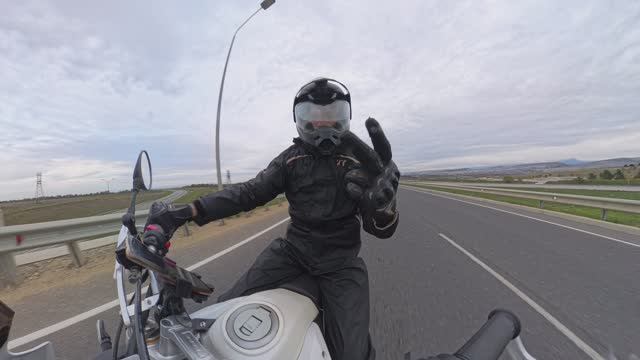 Карьер в Крыму, с.Скалистое.(Клип)