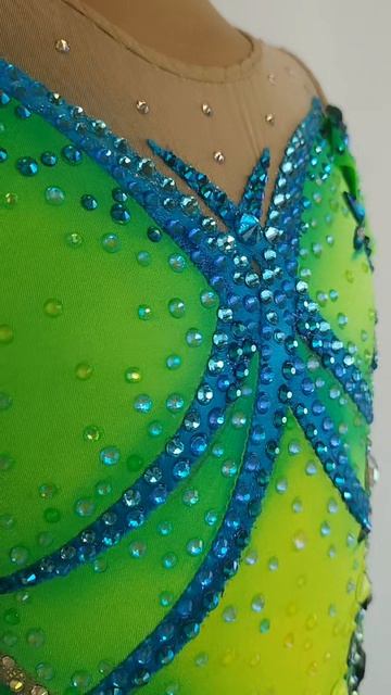 Купальник для художественной гимнастики