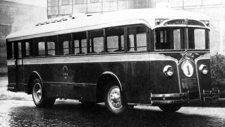 Троллейбус ЛК-1