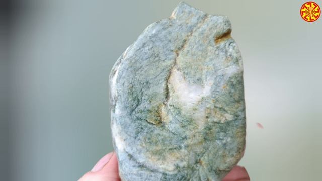 Фрагмент окаменелого дерева 
и ещё немного интересного 🔥🔥🔥