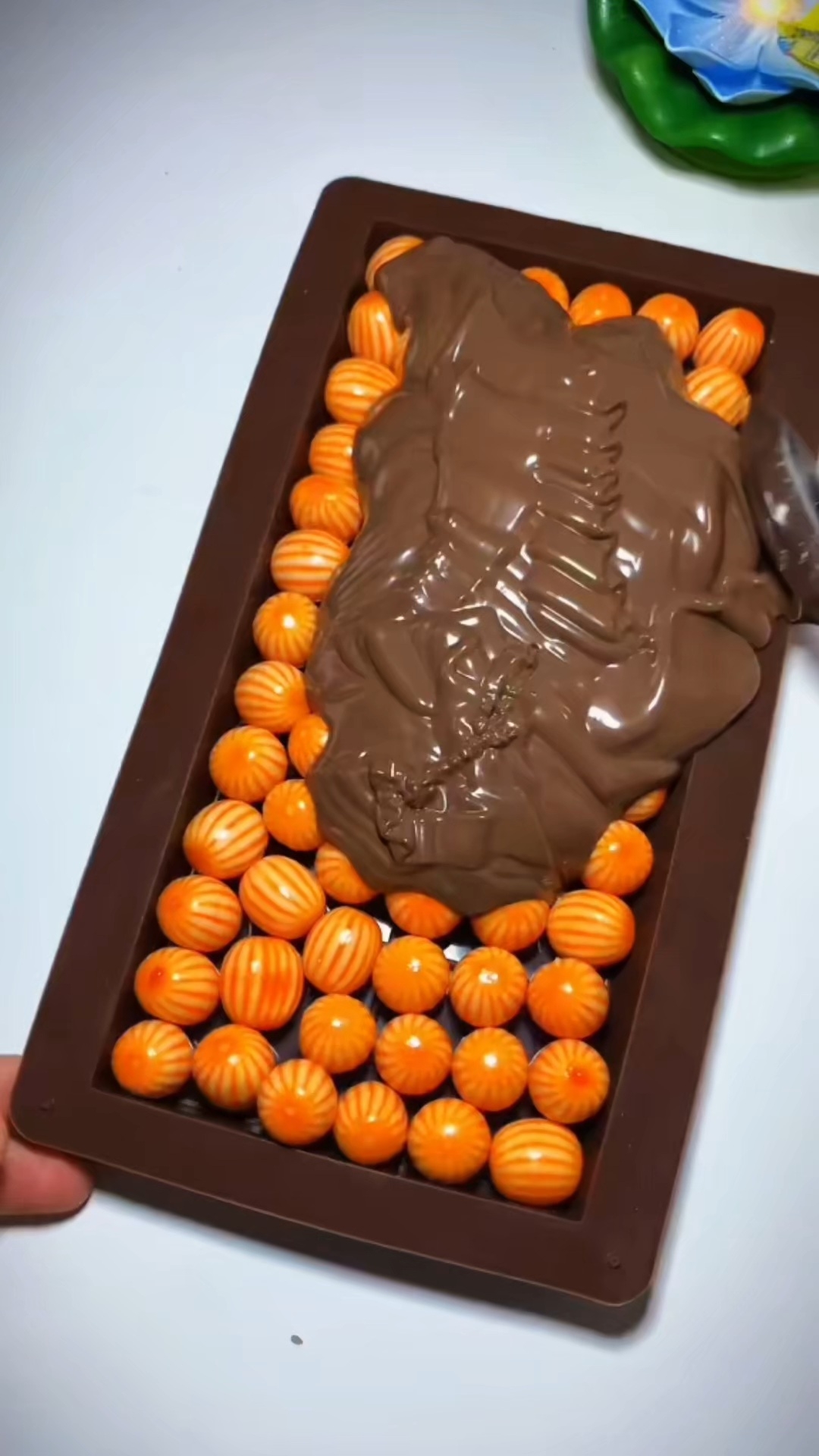 Жевательная резина в шоколаде 🍫🤔 #шоколад #рек #Дубайскийшоколад