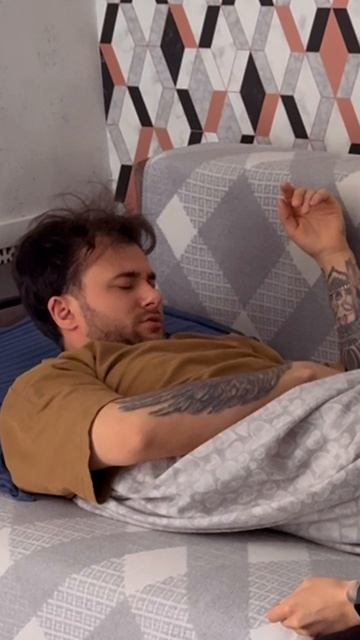 Пранк над мужем 😂