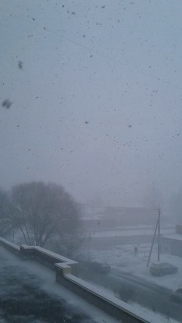 Апрельский снег