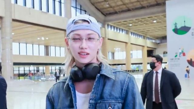 Феликс из Stray Kids сегодня отправляется в Японию по зарубежномуграфику
