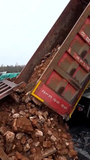 бой кирпича