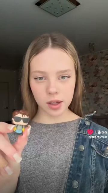 Проведите по клавиатуре так : ¥