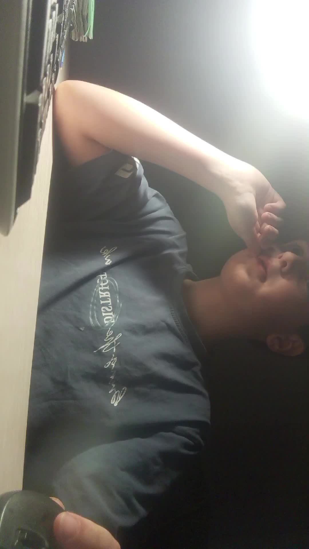 Заходите на серв 
four121.aternos.me:50781
вайппппп