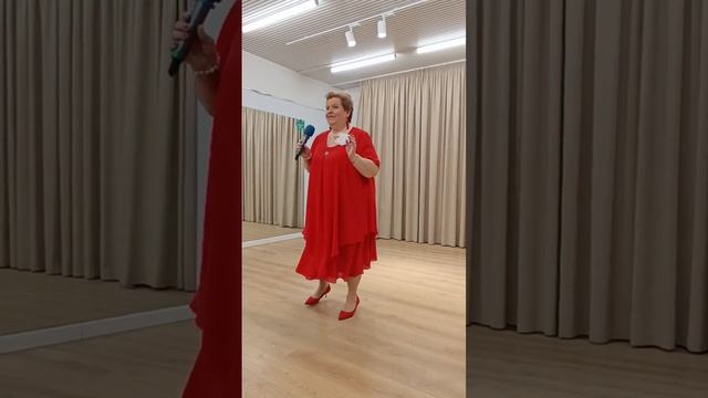 Мой дом Россия! Поёт Людмила Николаева Павлова.