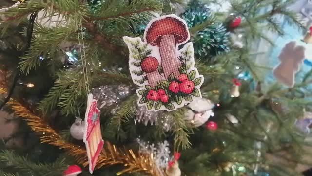 Вышивка крестиком.Зимняя новогодняя вышивка.Оформленные  и неоформленные работы, и конечно процессы)