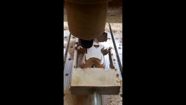 Четырехосный фрезерный станок с ЧПУ