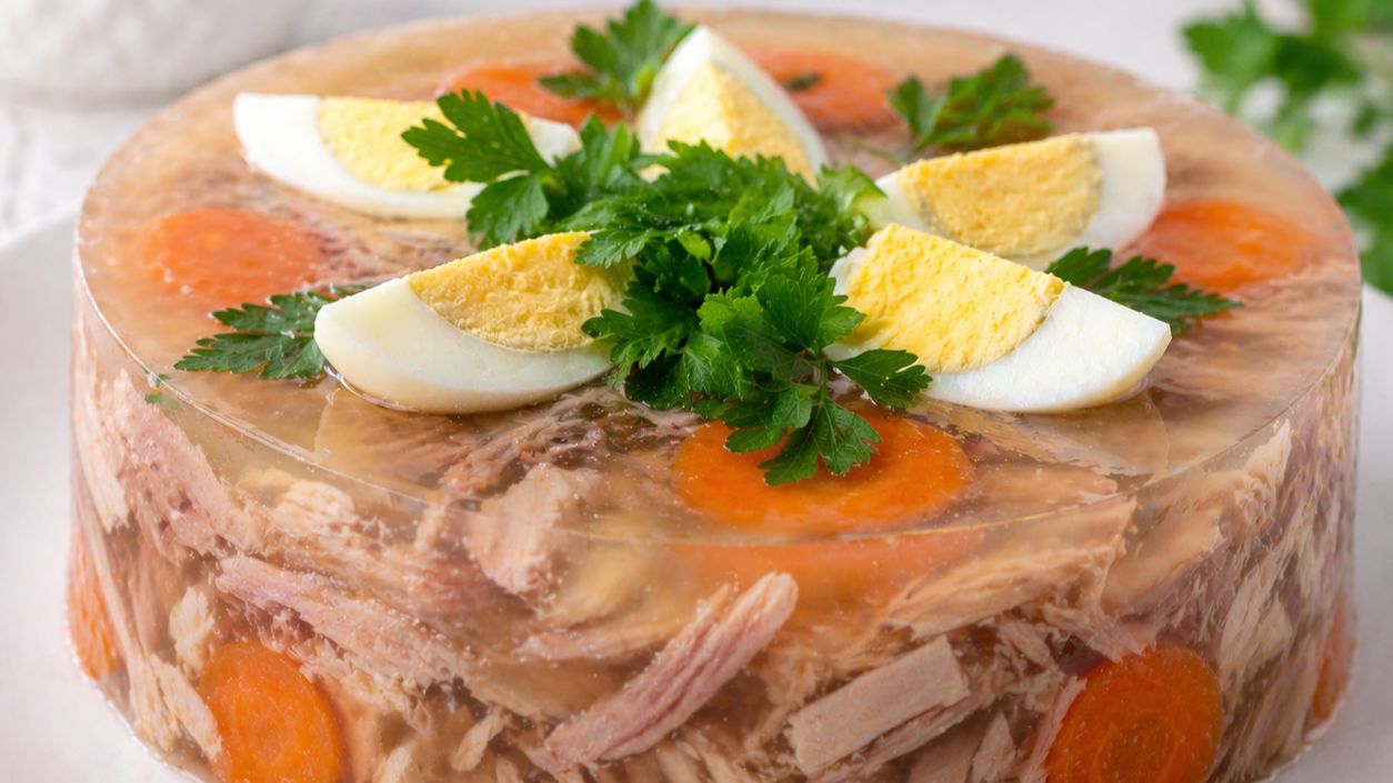 Классический холодец с свиными ножками