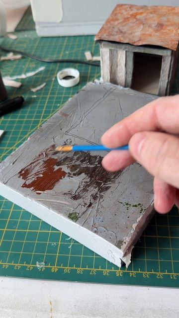 Собачья будка в миниатюре. Поделка своими руками