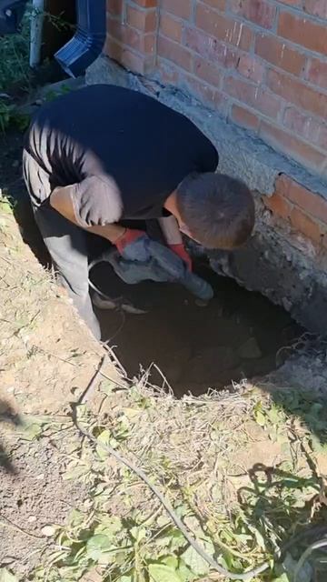 Подготовка к усилению ленточного фундамента. Дом 135 м2