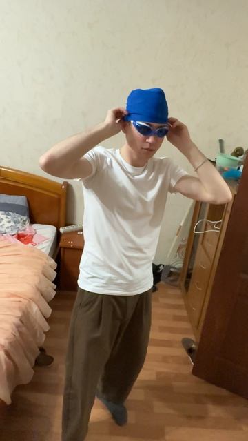 Танцы в шапочке 🕺