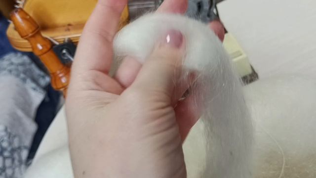 Белый козий пух для прядения