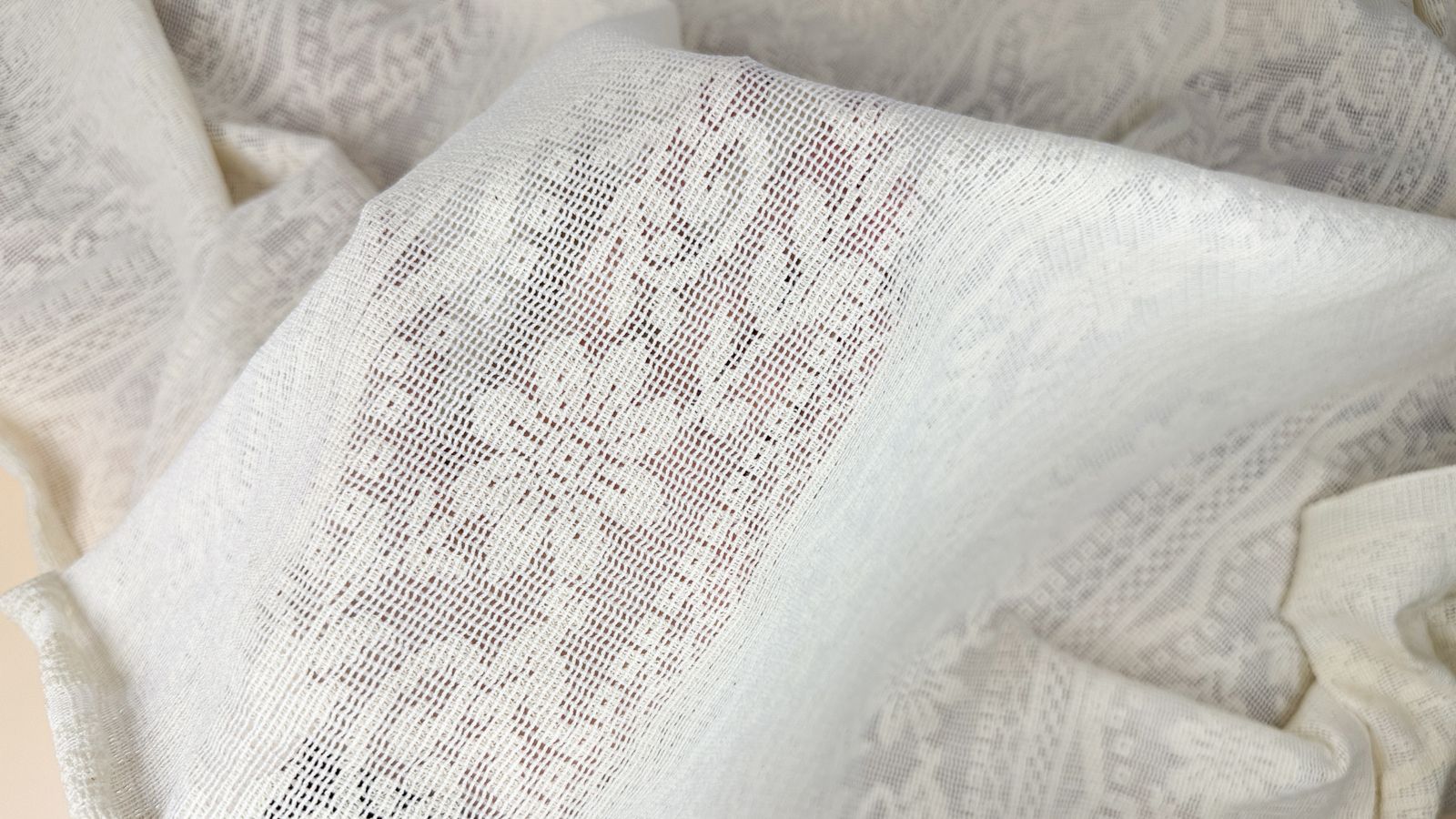 Кружево Hugo boss ваниль