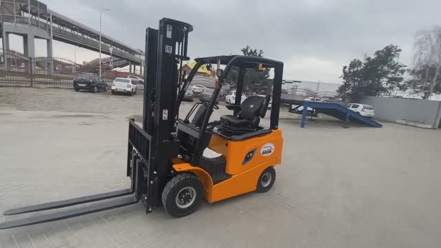 Вилочный электропогрузчик TFN CPD15-AEY2   POV