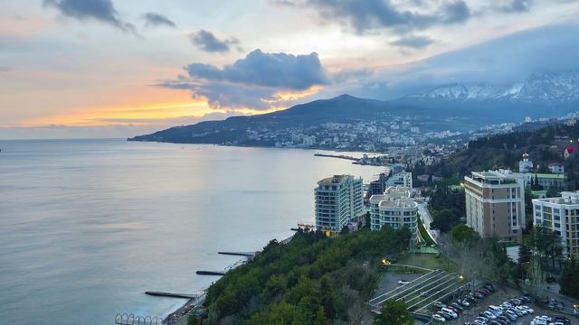 Завораживающие виды с 16 этажа отеля «Ялта-Интурист»