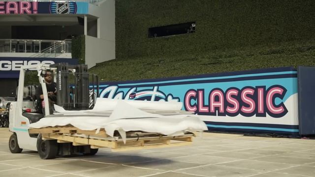 MIAMI ICE | How the NHL got ready for the Winter Classic ❄️