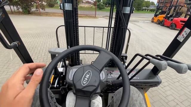 Вилочный погрузчик CHL CPCD30-WS1K2C ( завод HELI )  POV