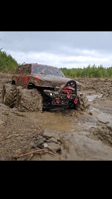 В грязи на трёх колёсах 43