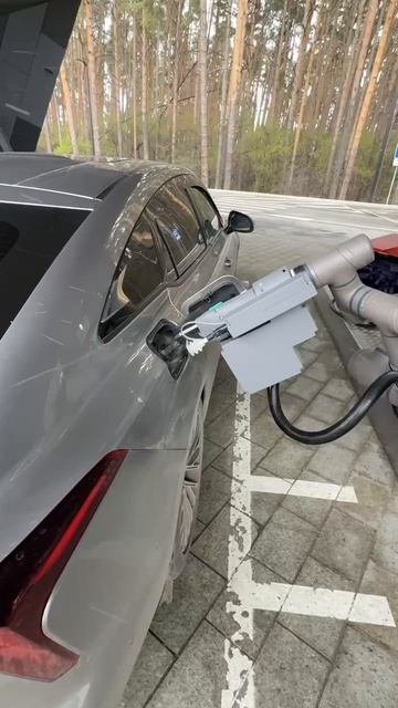 Первый в России робот- заправщик