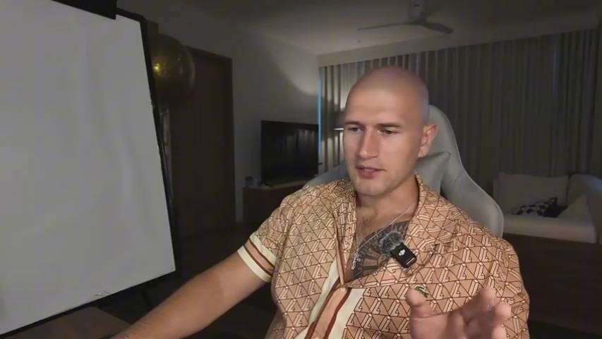 Женщины НИЧЕГО НЕ МОГУТ без мужчин! Андрей Лукин ЖЕСТКО наказал блогершу