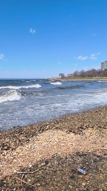 Владивосток, сегодня ветрено🌊 #открываюмир #едупостране #владивосток #приморскийкрай #городуморя