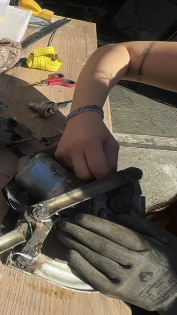 У КОПЕЙКИ ТЕПЕРЬ ЕСТЬ СТЕКЛА И ДВОРНИКИ