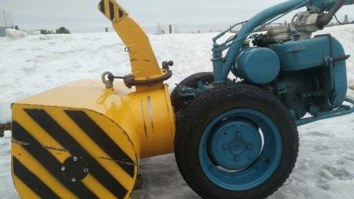 Мотоблок МТЗ 05 со снегоочистителем СН-1М