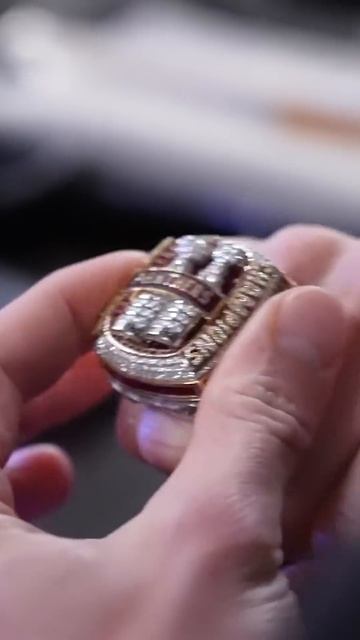 Schmidt & Vanecek react to getting their Stanley Cup rings