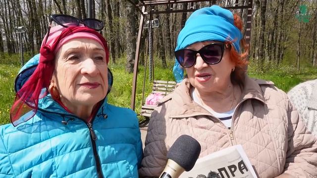 Коммунисты вышли на субботник.