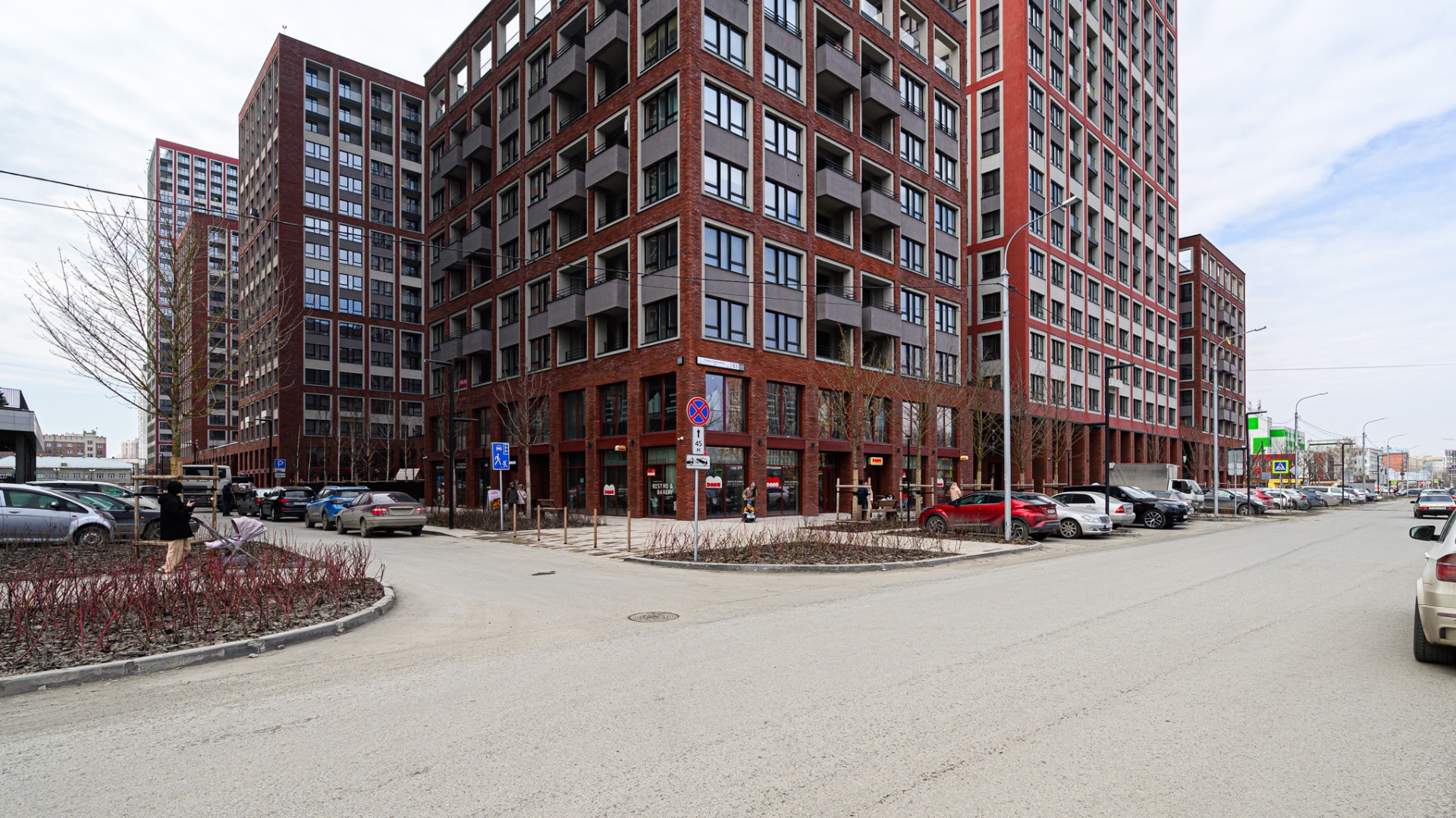 Новосибирск, Центральный район, ул. Семьи Шамшиных, д.93