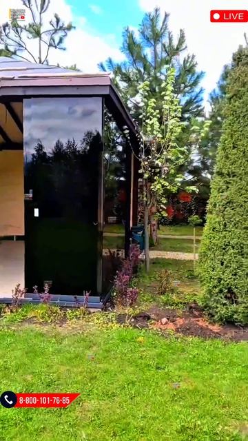 Монтаж безрамного остекления огромной беседки