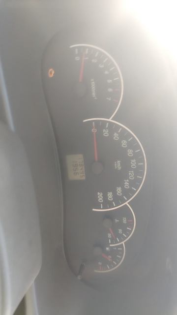 Глючит приборка на приоре при нажатии на педаль газа