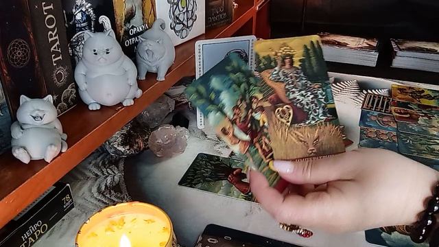 4 КОРОЛЕВЫ, МАЙ, личная жизнь.