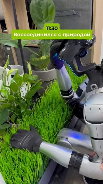 Настоящая звезда Дентал Салон 2026 – робот IDENT 🤖