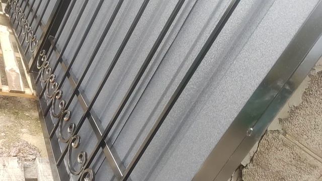 Ворота кованые M160PR без розеток обшитые профлистом Графит мат.mp4