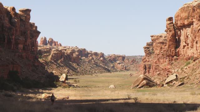 Одиночный поход по национальному парку Каньонлендс - 5 дней в одиночестве при температуре 49°C - 120