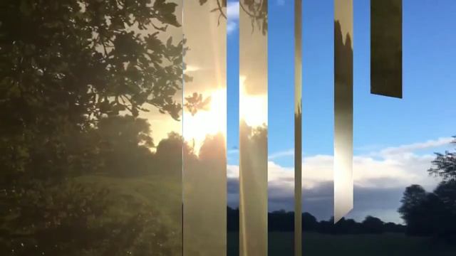 Нереальная двойная радуга после грозы.