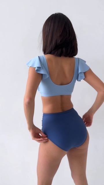 Раздельный купальник с высокой посадкой