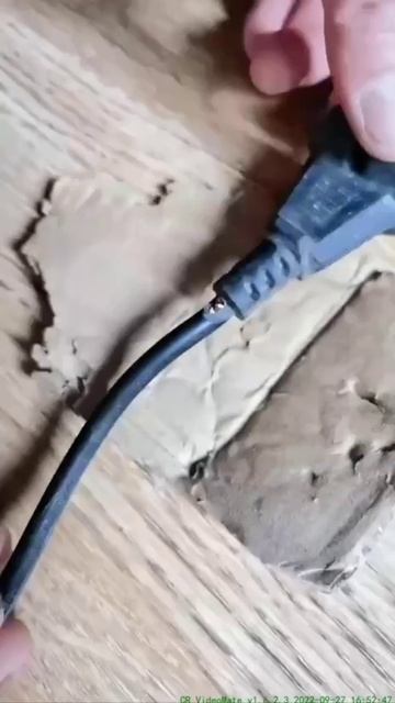 Жидкая изолента ✏️

Современный вариант изоленты, она продается в жидком состоянии