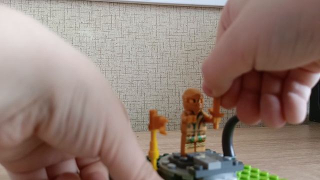 пять самоделок из конструктора Lego.