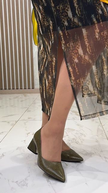 🍃 Мягкая и эластичная эко-кожа куртки дарит комфорт и надежную защиту от весеннего ветра