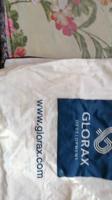 Пришли 2 сумочки за 55 р. Dark side и Ligovski prospect