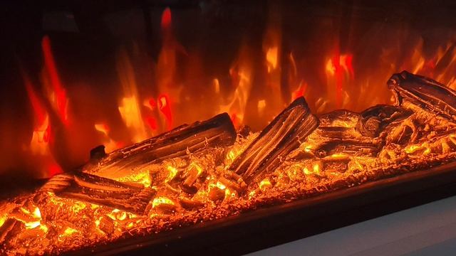 включиди камин в деревне и любуемся, уют в деревне